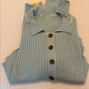 Women's Blue Button-Up cropped Sweater